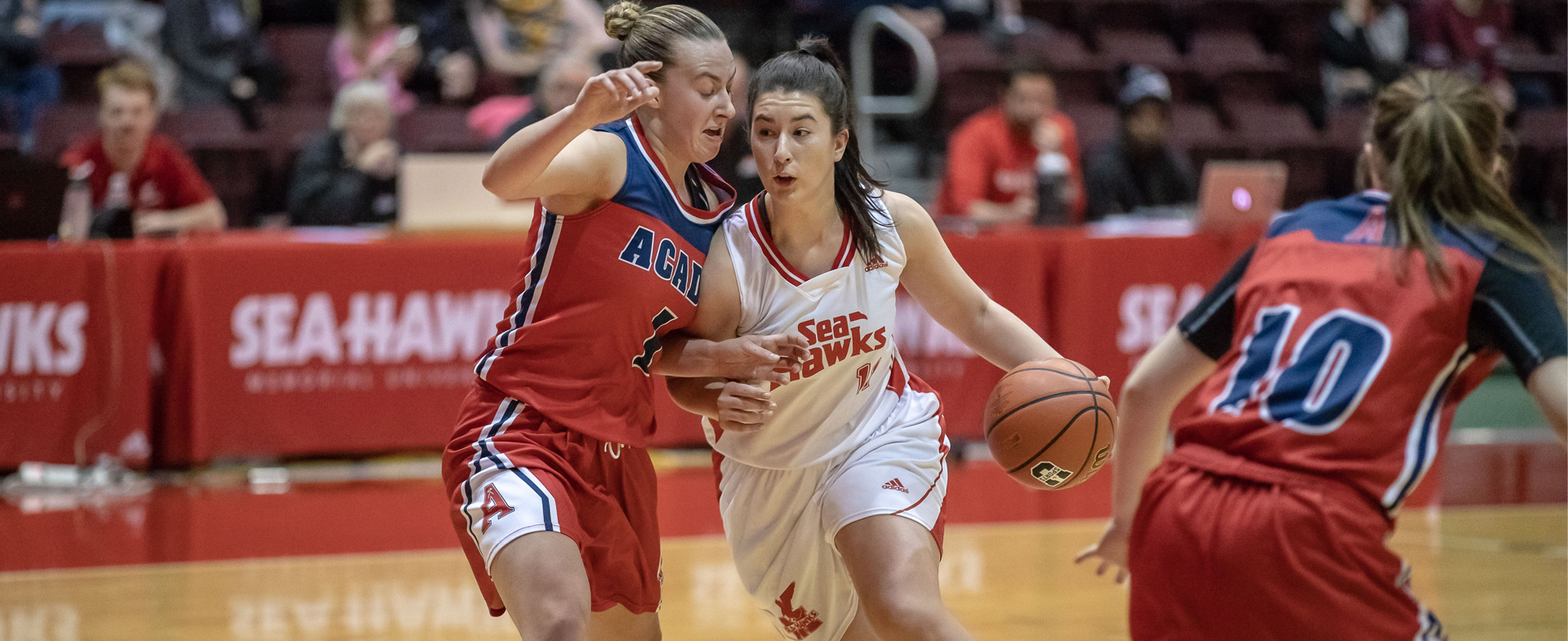 Sea-Hawks Host Reds At Home
